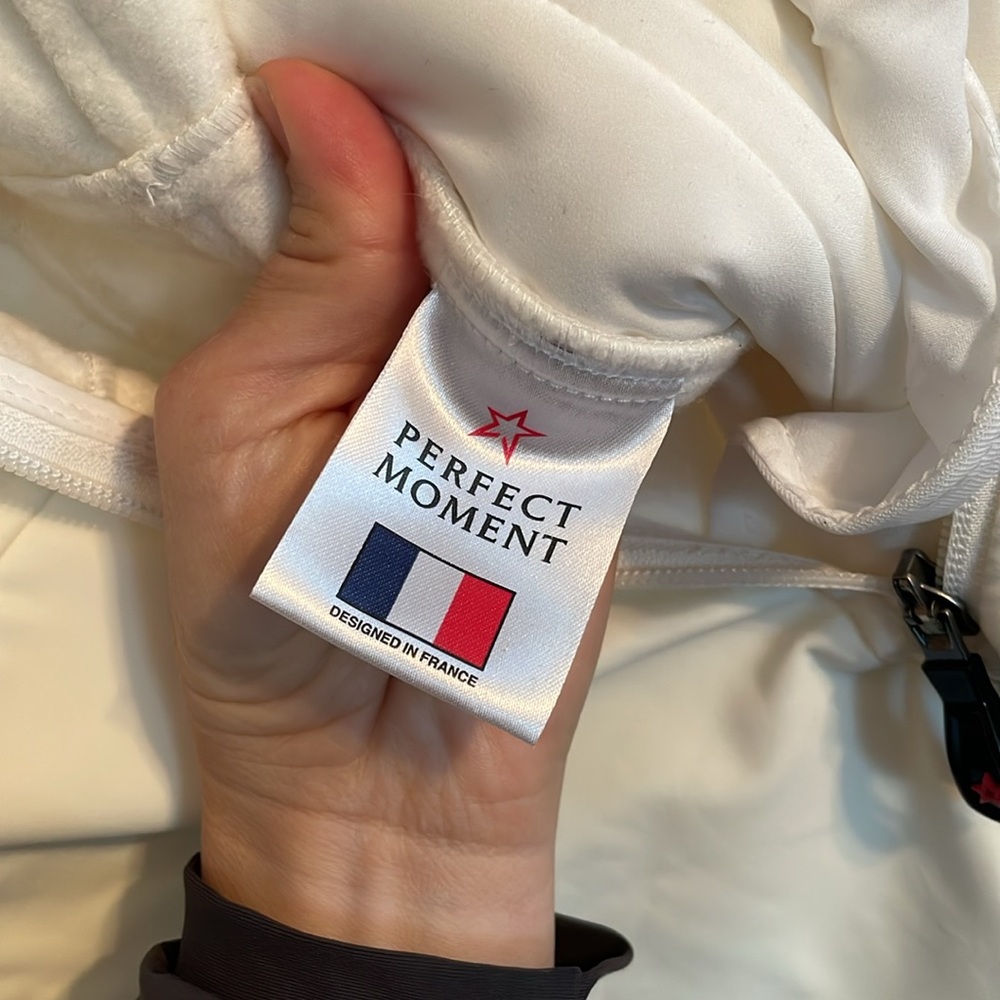 💫Perfect Moment Allos One Piece Ski Suit Snow White/Navy/Red—Medium 💫Like New - Picture 14 of 16